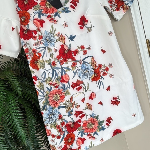 Brand New ABS Collection White Shift Dress Short Sleeved V-Neck Oriental Floral - Picture 8 of 15